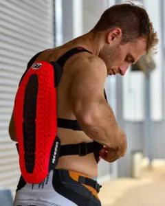 שריון חזה וגב אלפינסטארס ALPINESTARS A-5 Plasma שחור אדום לבן – תמונה 4