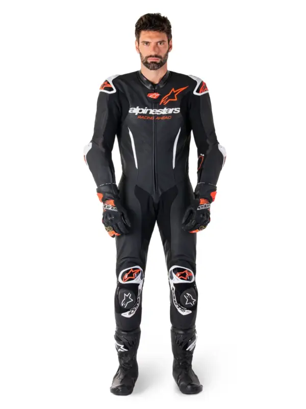 חליפת עור חלק אחד אלפינסטארס Alpinestars GP-R7 1PC בצבע שחור לבן אדום פלואורסצנטי