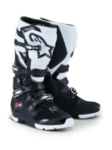 מגפי רכיבת שטח אלפינסטארס Alpinestars Tech 7 בצבע שחור לבן