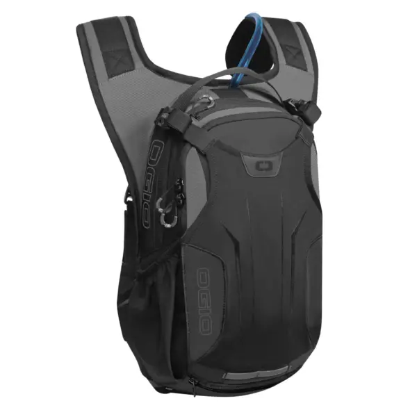 תיק שתייה אוג'יו OGIO Baja 2L בצבע שחור