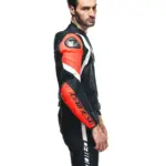 חליפת עור שני חלקים DAINESE Avro 4 שחור אדום לבן – תמונה 6