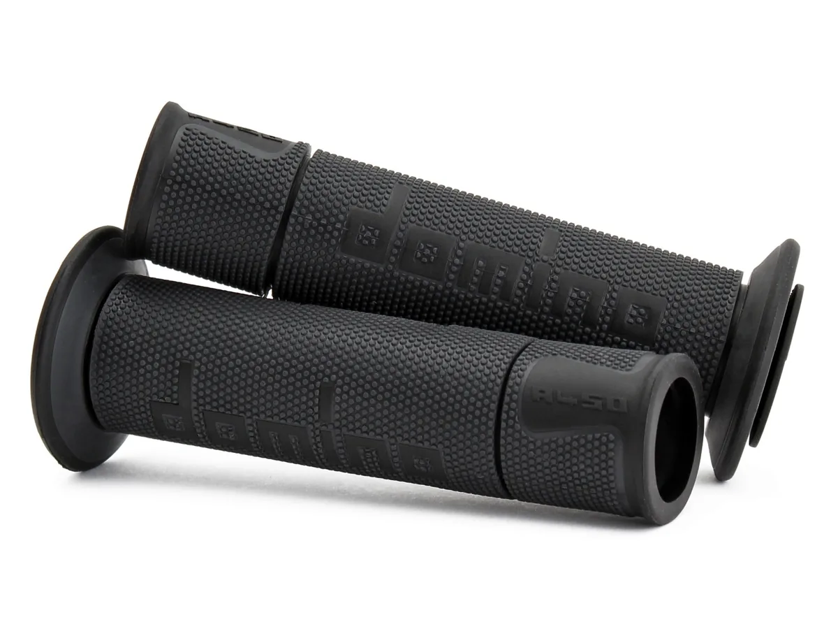זוג גריפים שחורים DOMINO A250 זוג גריפים שחורים DOMINO A250