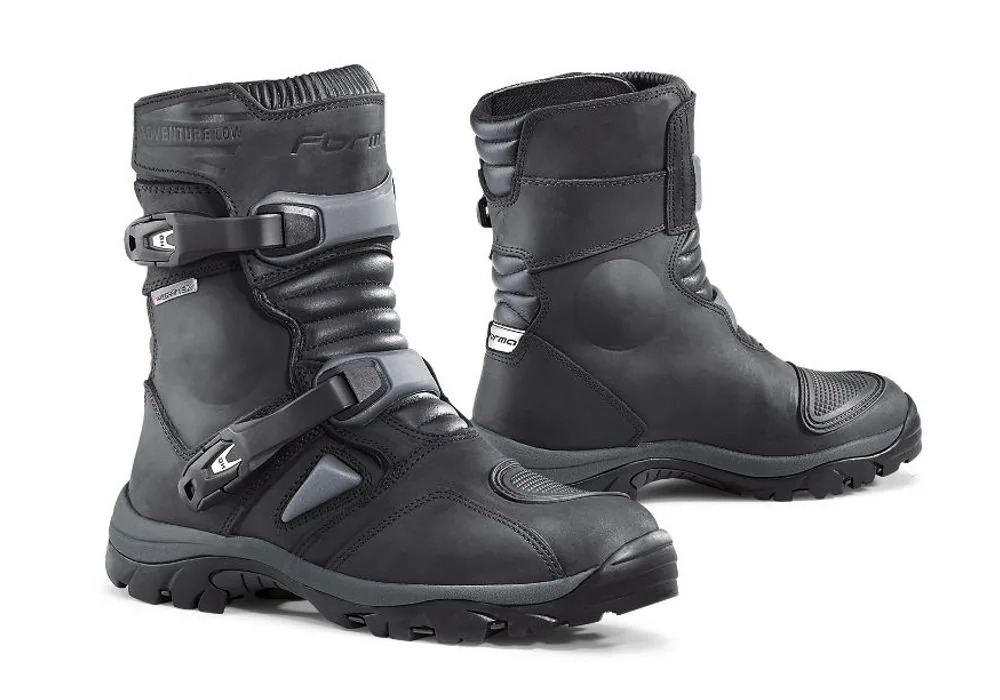 זוג מגפי אדוונצ'ר FORMA Adventure Low Dry שחורים זוג מגפי אדוונצ'ר FORMA Adventure Low Dry שחורים