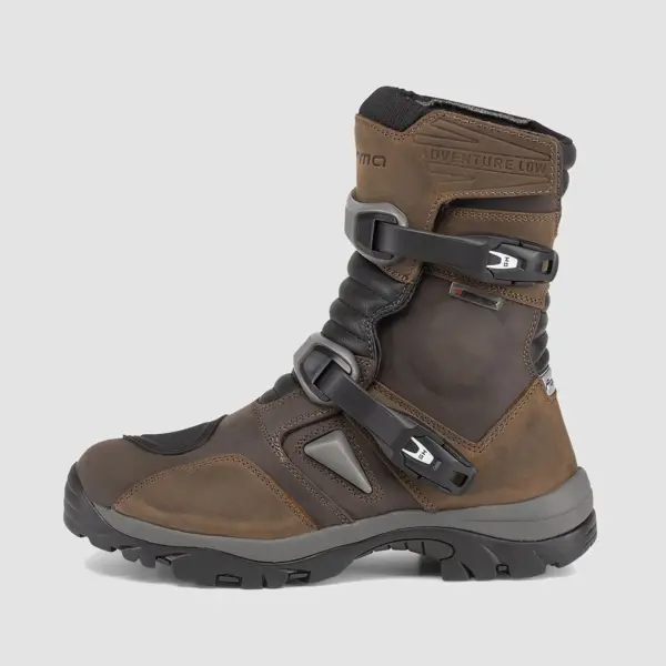 מגף אדוונצ'ר FORMA Adventure Low Dry חום מבט צד