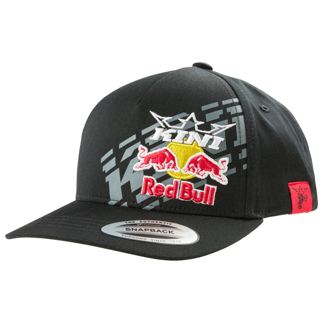 כובע סנאפבק KINI Red Bull ST 1.0 אפור פחם עם לוגו רקום כובע סנאפבק KINI Red Bull ST 1.0 אפור פחם עם לוגו רקום