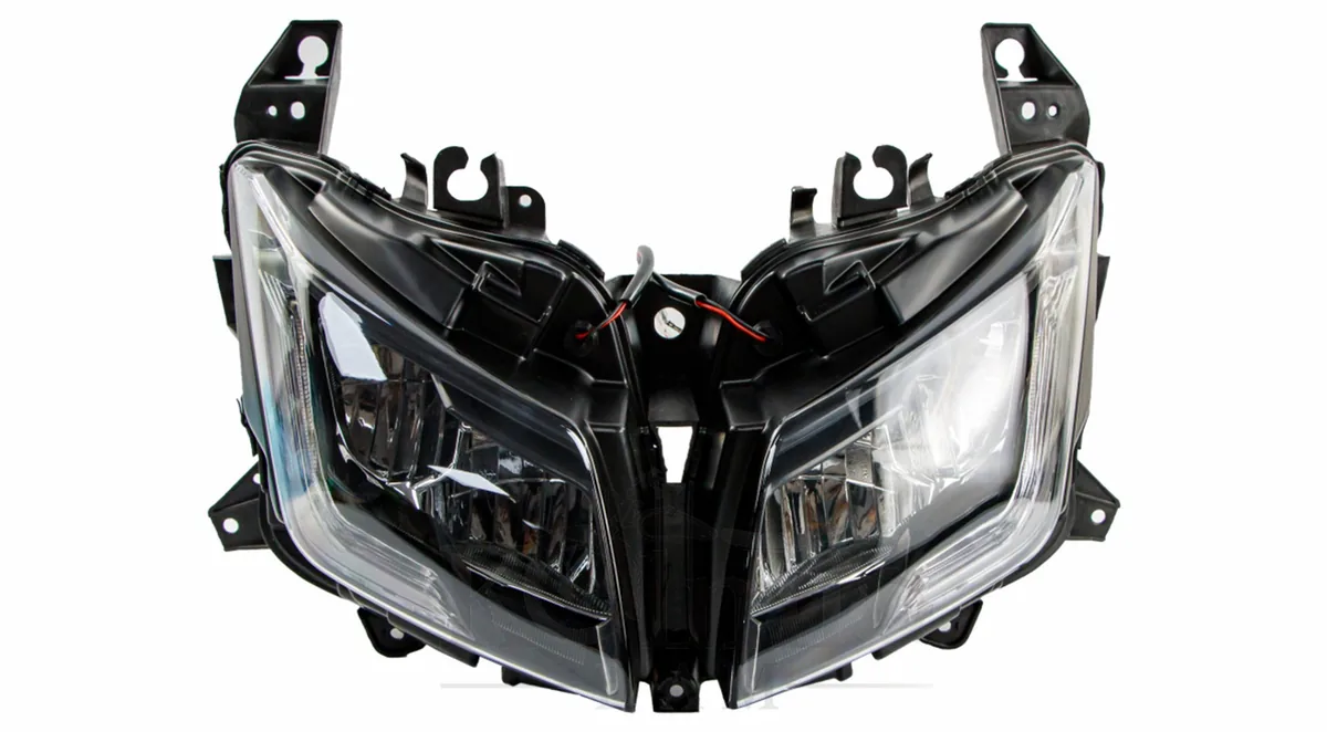 פנס ראשי LED תואם מקור ל-YAMAHA T-MAX 530 שנים 2015-2016 פנס ראשי LED תואם מקור ל-YAMAHA T-MAX 530 שנים 2015-2016