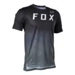 חולצת רכיבת אופני שטח קצרה פוקס FOX Flexair בגוון שחור-אפור, מבט מלפנים
