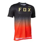 חולצת רכיבת אופני שטח קצרה פוקס FOX Flexair בגוון שחור-אדום זוהר, מבט מלפנים