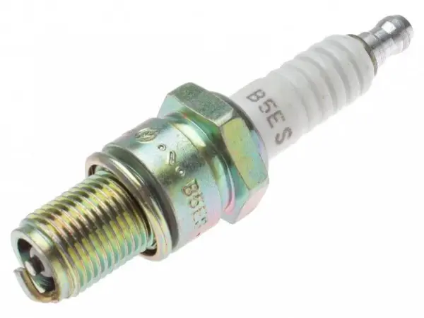מצת NGK B5ES – דרגת חום 5, מצת חם ללא נגד
