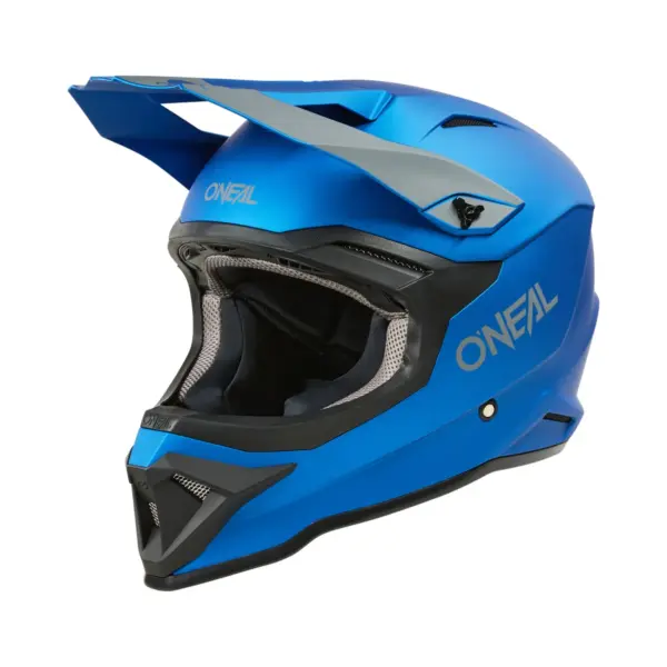 קסדת שטח אוניל O'NEAL 1SRS Solid בצבע כחול, מבט קדמי באלכסון